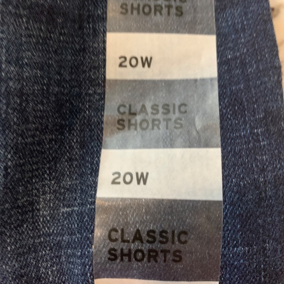 Levi’s plus size sculpt classic jean shorts. NWT. Retail‎ 45 - Picture 8 of 10